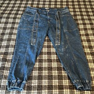 Women’s Forever 21 Jeans